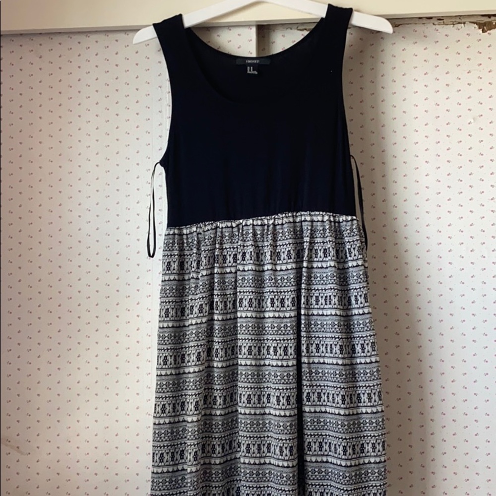 long Forever 21 Maxi Dress with Patterns